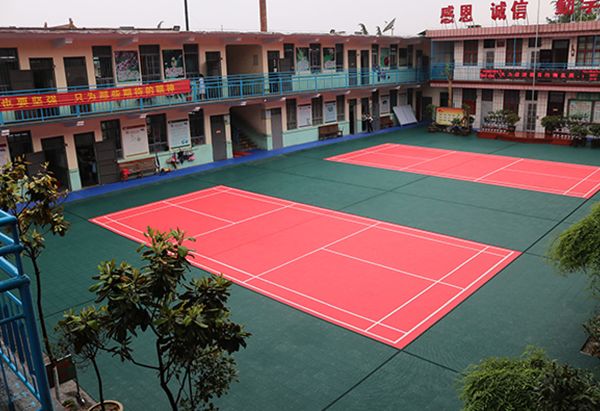 这样挑选悬浮地板才能更好的适应场地