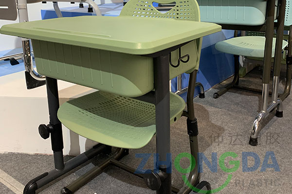课桌椅价格